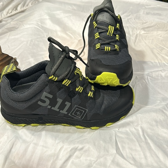 5.11 A/T Tactical trainer - Picture 2 of 11